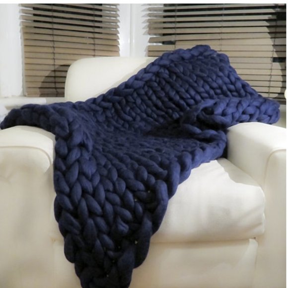 HAND KNITTED Jumbo Chunky Soft Throw Blanket Navy Worsted Yarn - Picture 7 of 9